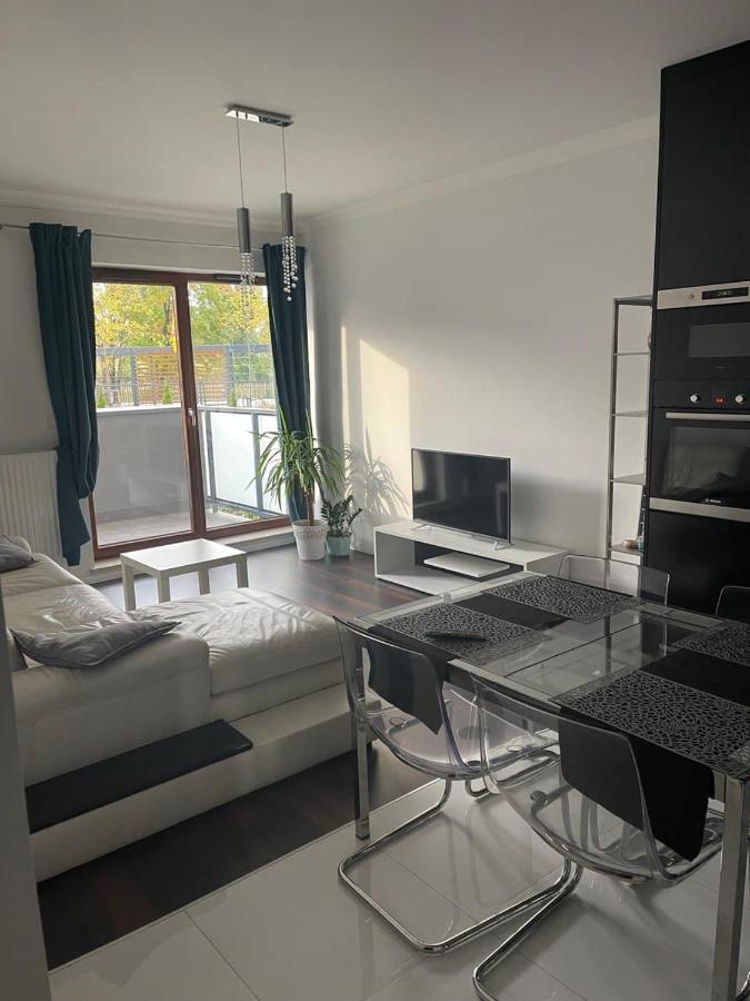 House4You Apartament Sakura Airport Chopin Varşovia Exterior foto