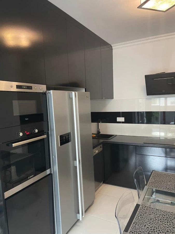 House4You Apartament Sakura Airport Chopin Varşovia Exterior foto